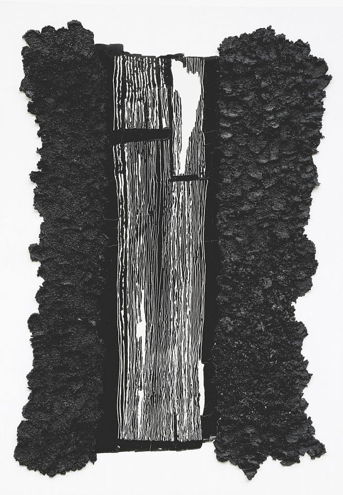 O.T. | 2025 | Ritzung Bitume Kohlestaub Silikon Blattsilber MDF | 150x100cm